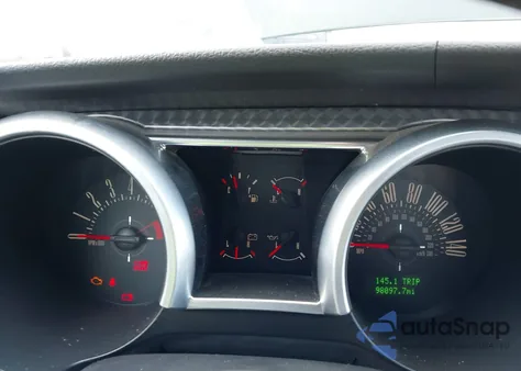 2008 Ford Mustang Gt Deluxe/Gt Premium from USA, damaged, VIN 1ZVHT82H085167952